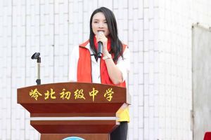 安博(中国)官方网站安博手机版登录入口陈文舒一行到湛江爱心助学